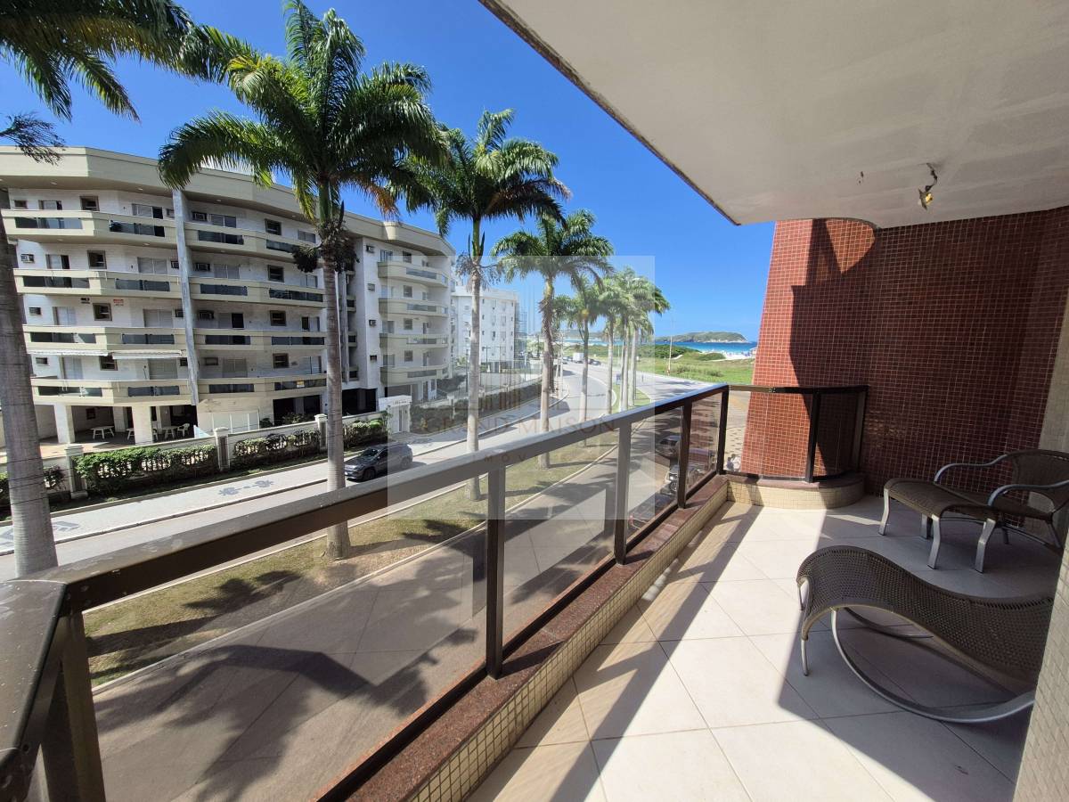 Apartamento linear, 3 quartos com vista mar no Algodoal em Cabo Frio - Grand Maison Imóveis