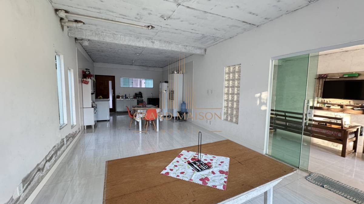 Casa a venda com 260m² e 2 suítes master no Guriri em Cabo Frio - Grand Maison Imóveis