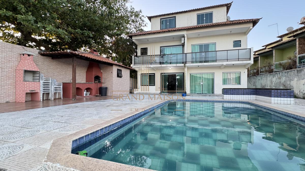 Casa à venda em condomínio na Ogiva em Cabo Frio - Grand Maison Imóveis