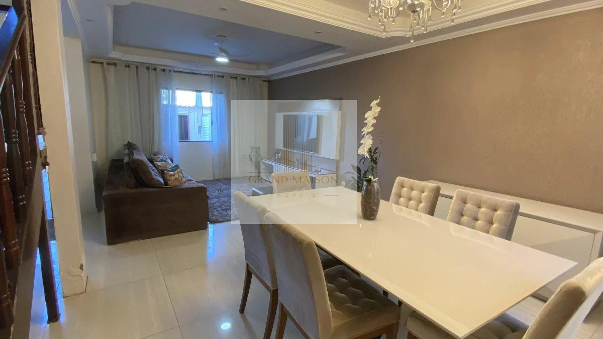 Casa duplex a venda no Parque Burle em Cabo Frio - Grand Maison Imóveis