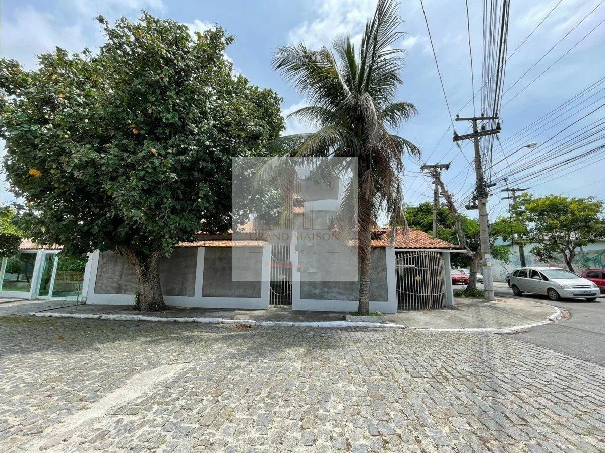 Casa independente a venda com 4 quartos 2 suítes em Cabo Frio - Grand Maison Imóveis