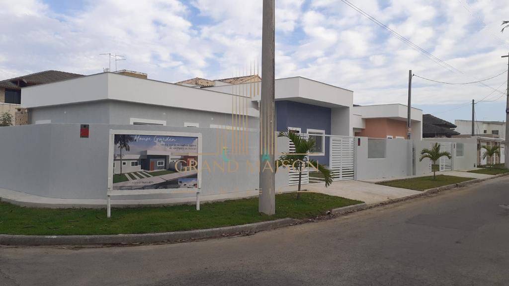 Casa Moderna à Venda em Nova São Pedro em São Pedro da Aldeia - Grand Maison Imóveis