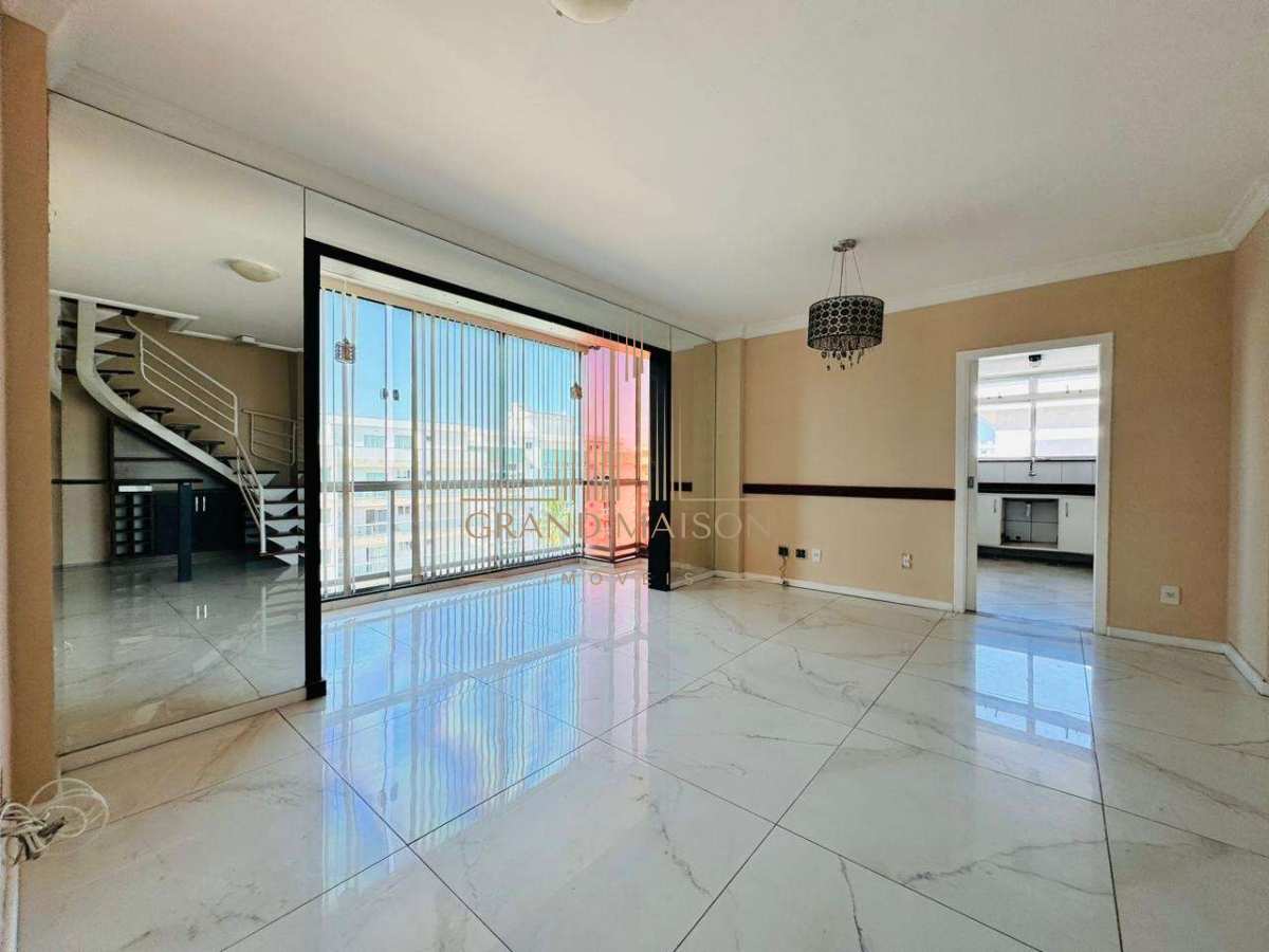 Cobertura à venda com 4 quartos, 277m² na Vila Nova  em Cabo Frio - Grand Maison Imóveis