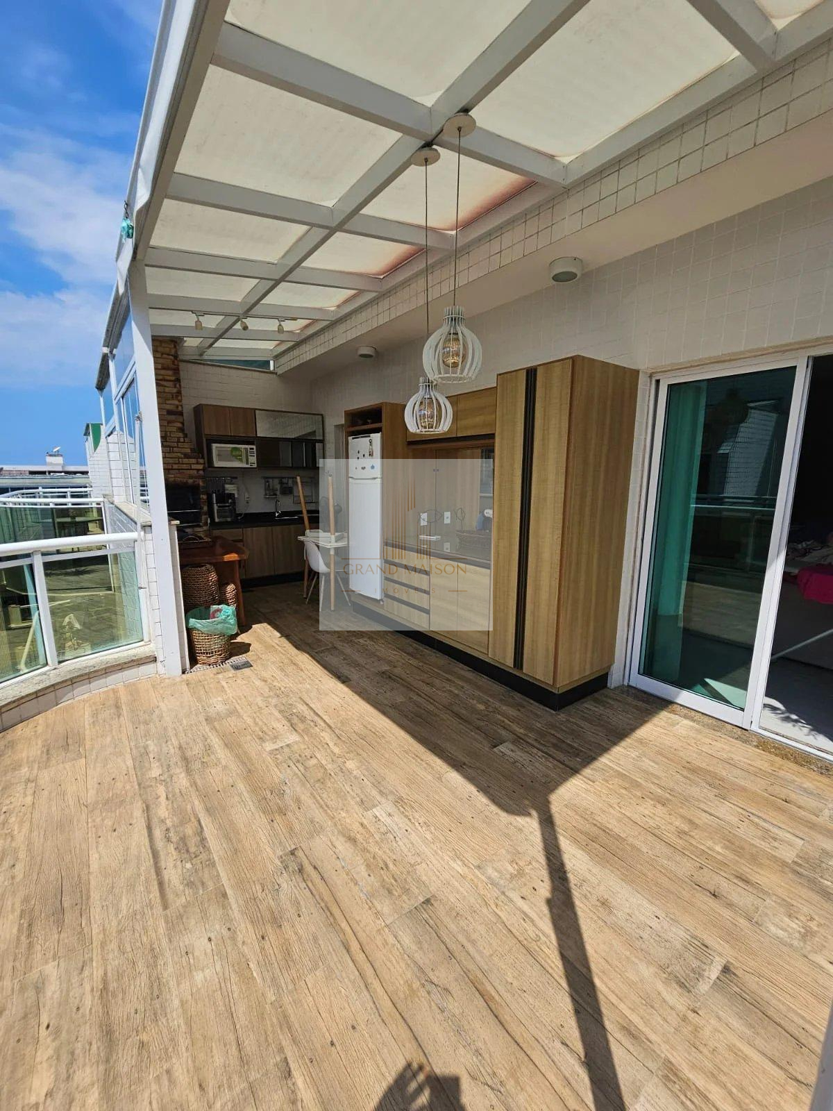 Excelente cobertura a venda no centro de Cabo Frio