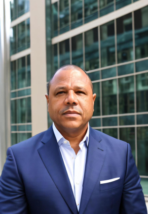 Corretor - Roberto Coutinho